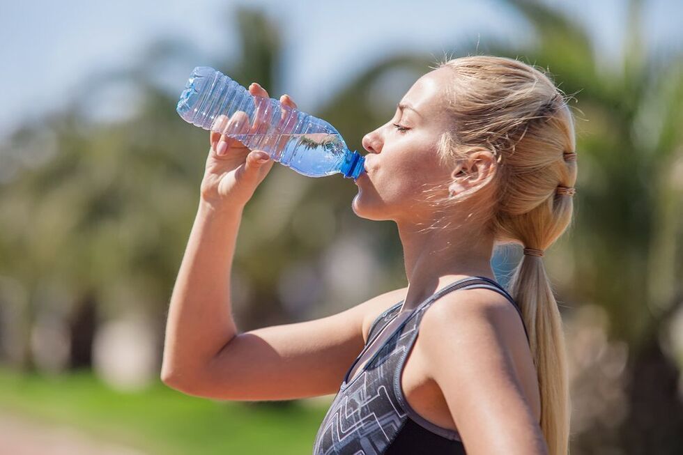 Boire suffisamment d'eau pour lutter contre l'obésité